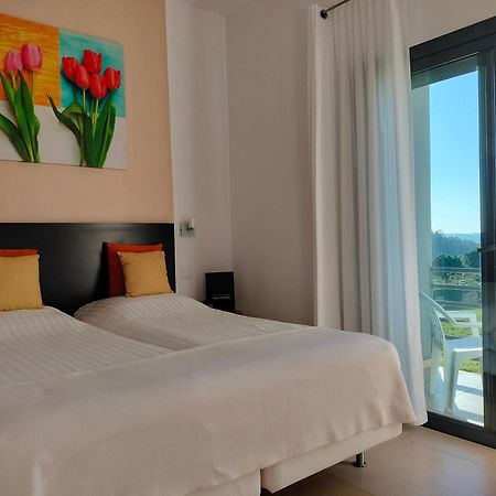 Casa Ceedina Bed And Breakfast & Beauty Batalha Exterior photo