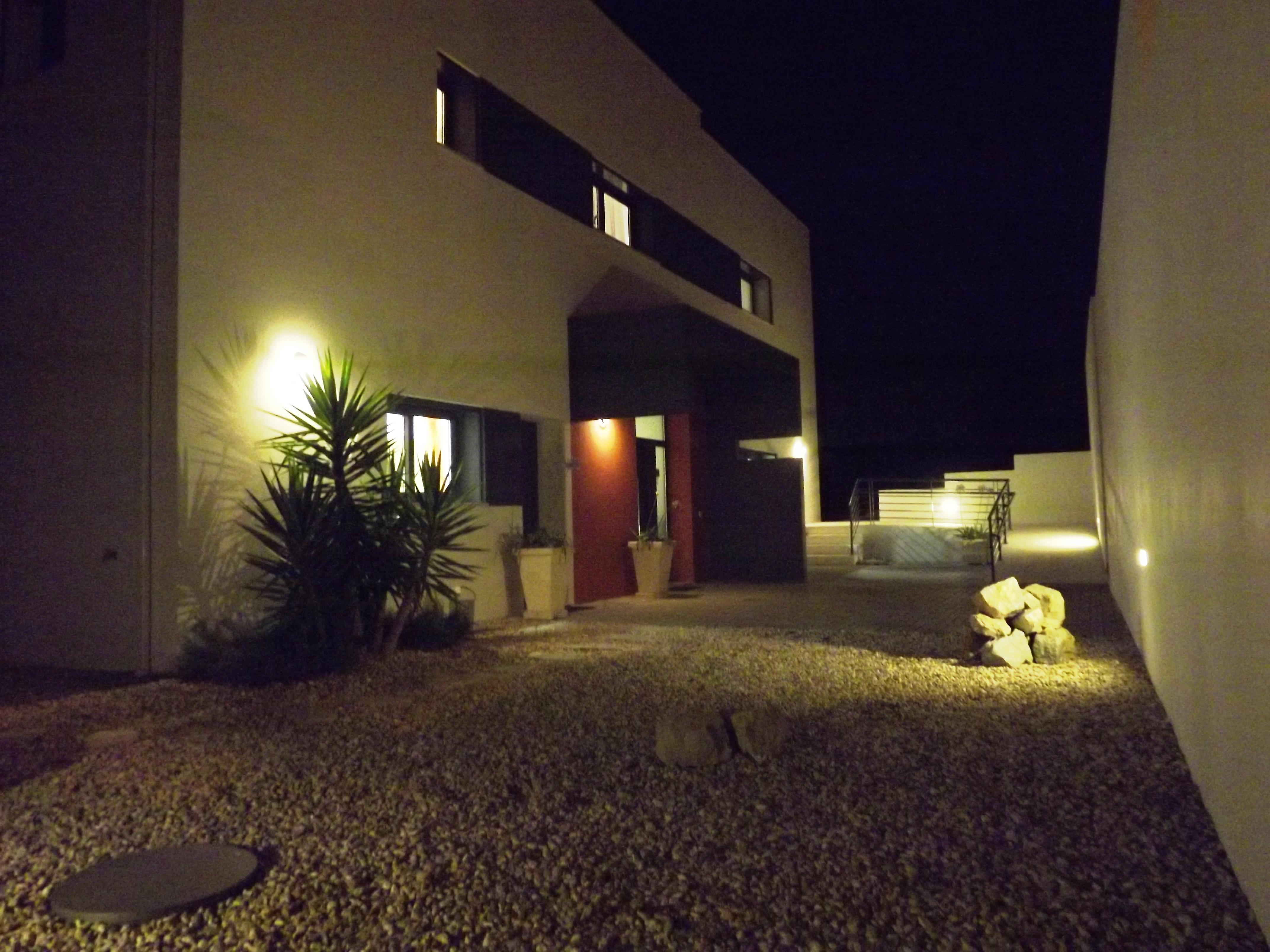 Casa Ceedina Bed And Breakfast & Beauty Batalha Exterior photo