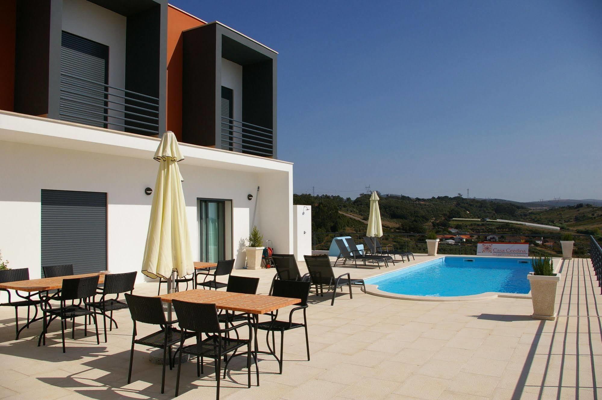 Casa Ceedina Bed And Breakfast & Beauty Batalha Exterior photo