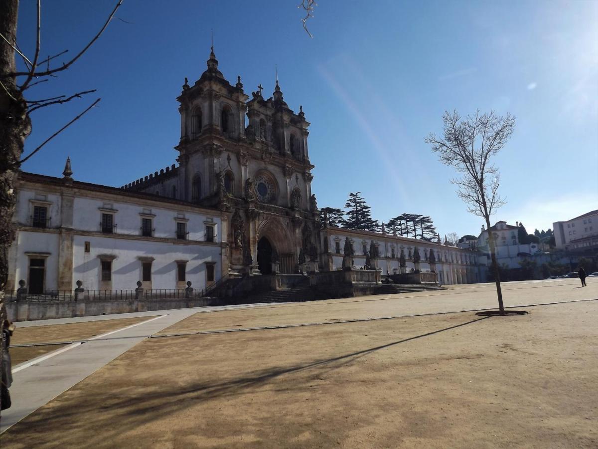 Casa Ceedina Bed And Breakfast & Beauty Batalha Exterior photo